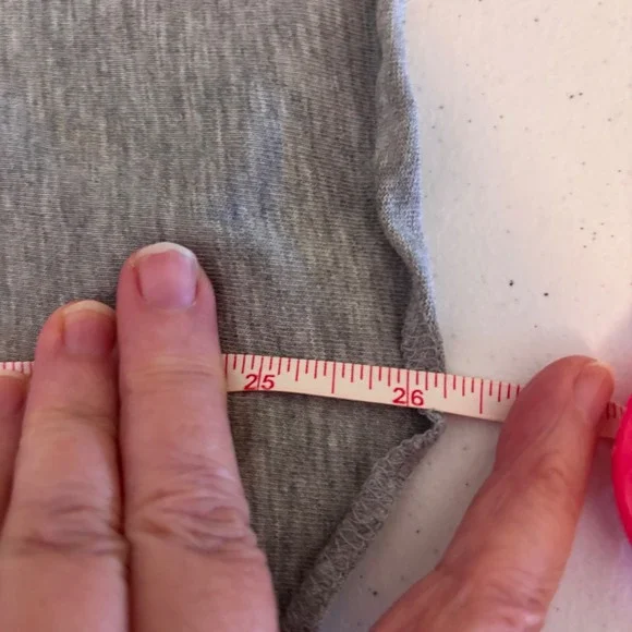 RARE VTG‎ 90s Walt Disney World Embroidered Mickey Mouse Tee 3/4 Sleeve Cotton